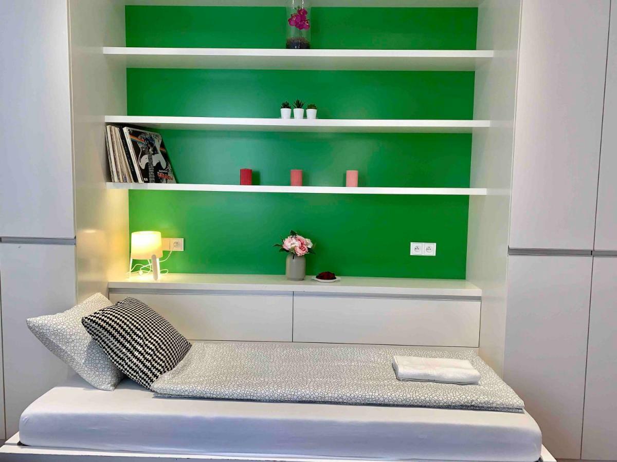 Luxury Apartment In The Center Of Praga Esterno foto