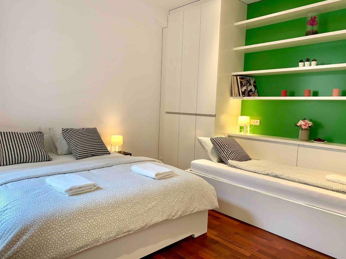 Luxury Apartment In The Center Of Praga Esterno foto